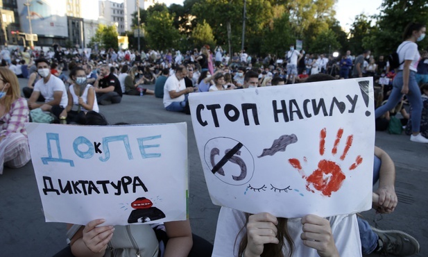 W Serbii kolejna demonstracja przeciwko godzinie policyjnej