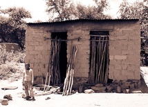 Mozambik: Atak dżihadystów, spalony kościół, szpital i szkoła