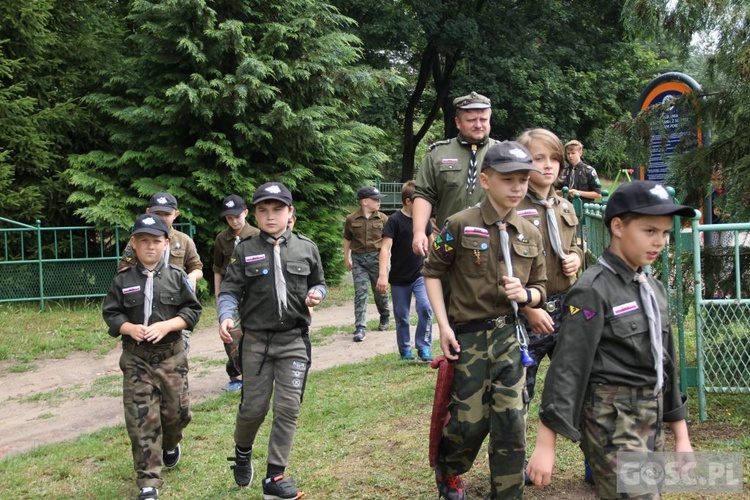 Kolonia zuchowa zielongórskiego ZHR w m. Długie k. Strzelec Krajeńskich