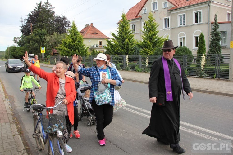 Pielgrzymka z Klenicy do Otynia