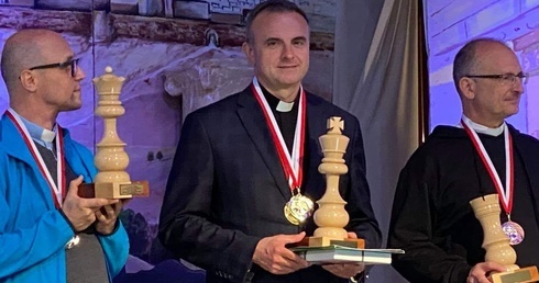 Gratulacje dla najlepszych szachistów!