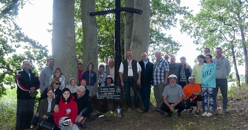 Krzyż na wyspie Rybaki