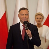 Andrzej Duda zapewnił sobie reelekcję.