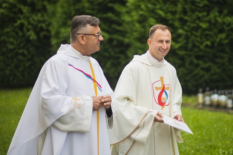 Ks. Rafał Masztalerz jest pełen entuzjazmu podejmując się nowych zadań powierzonych mu przez biskupa.