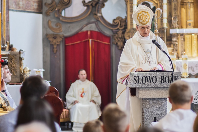 Parafia Wniebowzięcia NMP w Różance ma nowego proboszcza