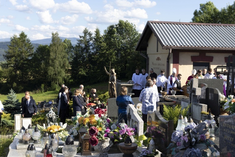 Pogrzeb śp. ks. prał. Jana Pasierbka w Pietrzykowicach