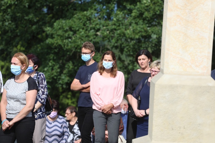 Pogrzeb śp. ks. kan. Jana Krysty w Lipowej