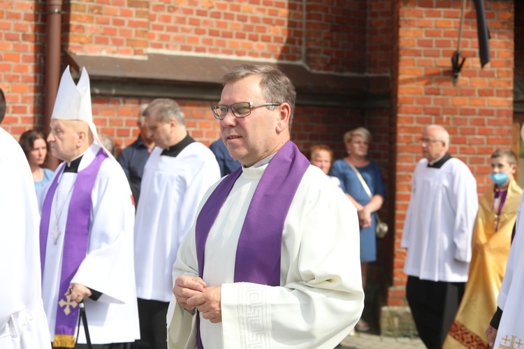 Pogrzeb śp. ks. kan. Jana Krysty w Lipowej