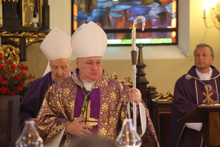 Pogrzeb śp. ks. kan. Jana Krysty w Lipowej