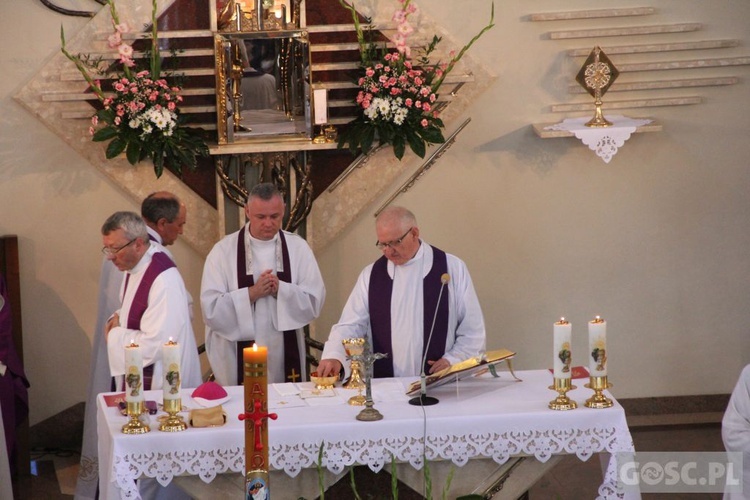 Ostatnie pożegnanie śp. ks. Romana Jarosza