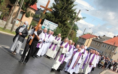 Pogrzeb śp. ks. Romana Jarosza w Gubinie