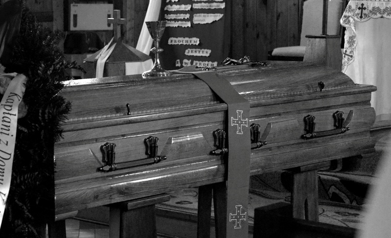 Wieczny odpoczynek racz mu dać, Panie! 