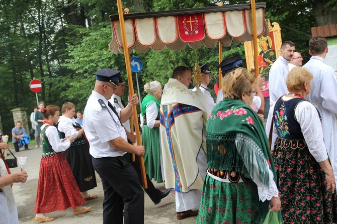 Cisiec i Kamesznica u Matki Bożej Szkaplerznej na Grapce