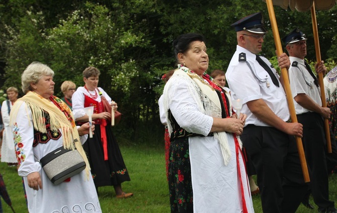 Cisiec i Kamesznica u Matki Bożej Szkaplerznej na Grapce