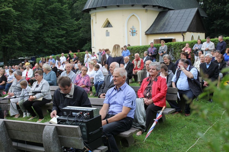 Cisiec i Kamesznica u Matki Bożej Szkaplerznej na Grapce