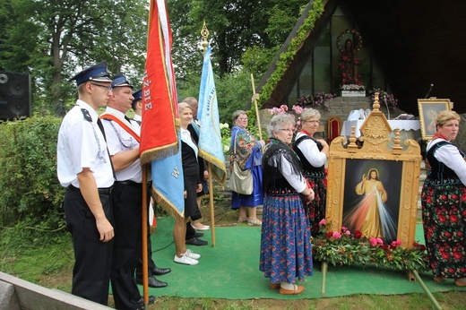 Cisiec i Kamesznica u Matki Bożej Szkaplerznej na Grapce