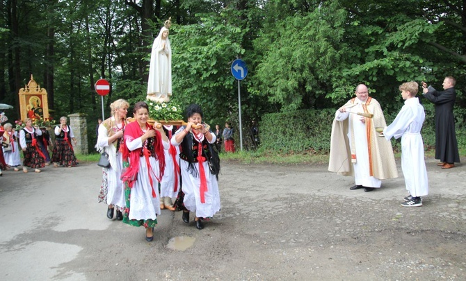 Cisiec i Kamesznica u Matki Bożej Szkaplerznej na Grapce