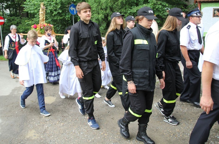 Cisiec i Kamesznica u Matki Bożej Szkaplerznej na Grapce