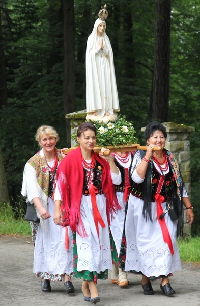 Cisiec i Kamesznica u Matki Bożej Szkaplerznej na Grapce