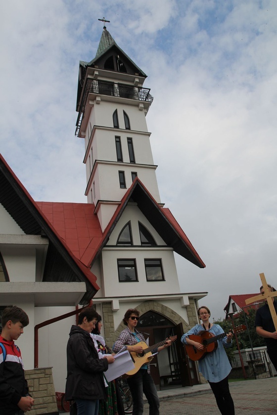 Cisiec i Kamesznica u Matki Bożej Szkaplerznej na Grapce