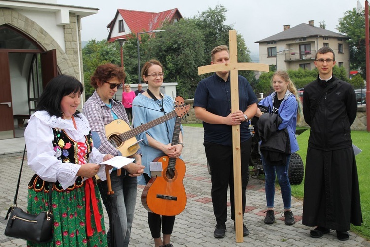 Cisiec i Kamesznica u Matki Bożej Szkaplerznej na Grapce