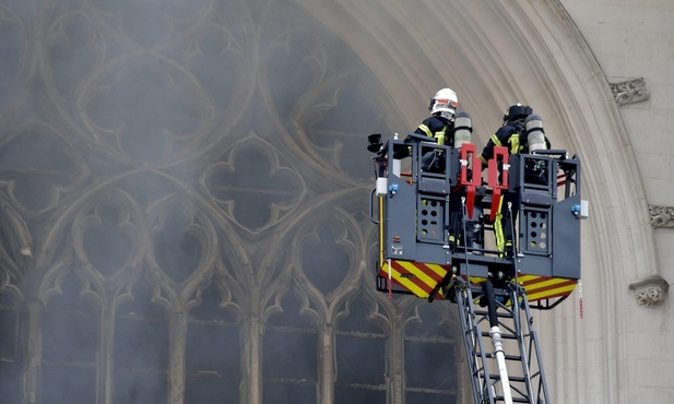 Zatrzymany mężczyzna w związku z pożarem katedry w Nantes 