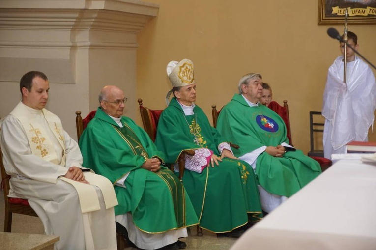 Wizytacja w Starych Bogaczowicach