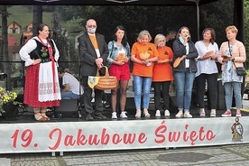 Złote Muszle z rąk ks. Andrzeja Loranca odebrały pielęgniarki.