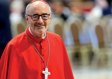 Kard. Michael Czerny jest jezuitą. Pełni funkcję podsekretarza watykańskiej  Dykasterii ds. Integralnego Rozwoju Człowieka.