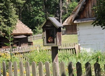 Skansen, to nie tylko wiele atrakcji dla całych rodzin, ale również idealne miejsce na relaks i spacer.