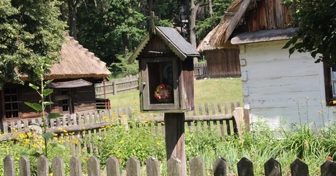 Skansen, to nie tylko wiele atrakcji dla całych rodzin, ale również idealne miejsce na relaks i spacer.