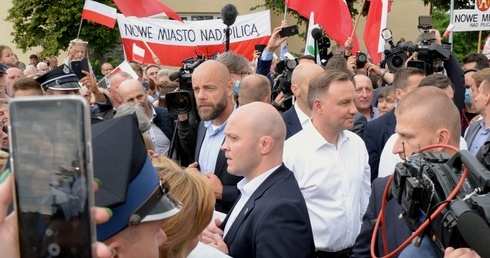 Spotkanie odbyło się nazajutrz po drugiej turze wyborów prezydenckich.