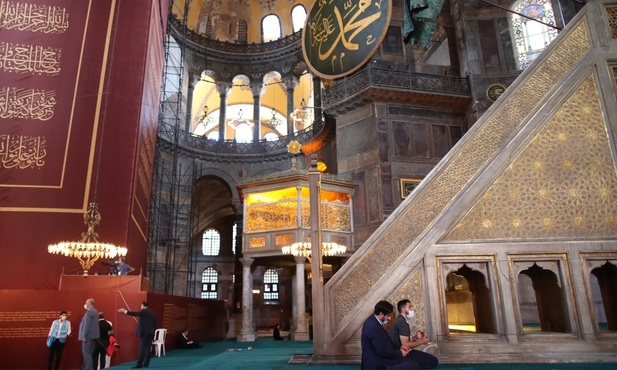 Pierwsze od niemal 90 lat modlitwy w meczecie Hagia Sophia