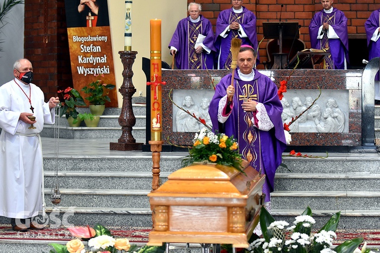 Pogrzeb Jana Kryśpiaka, szafarza i ojca kapłana