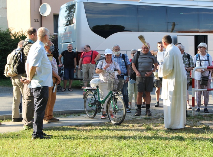 Pielgrzymka do sanktuarium św. Jakuba w Małujowicach