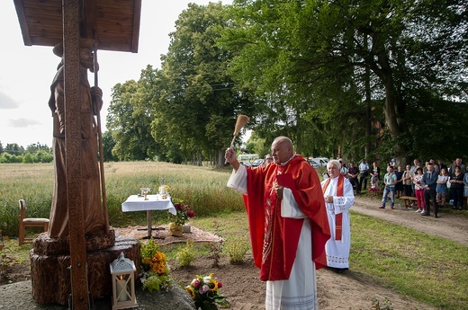 Figura św. Jakuba w Karsince