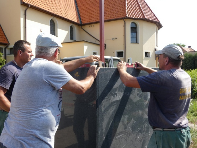 W Szlichtyngowej powstaje pomnik św. Jana Pawła II