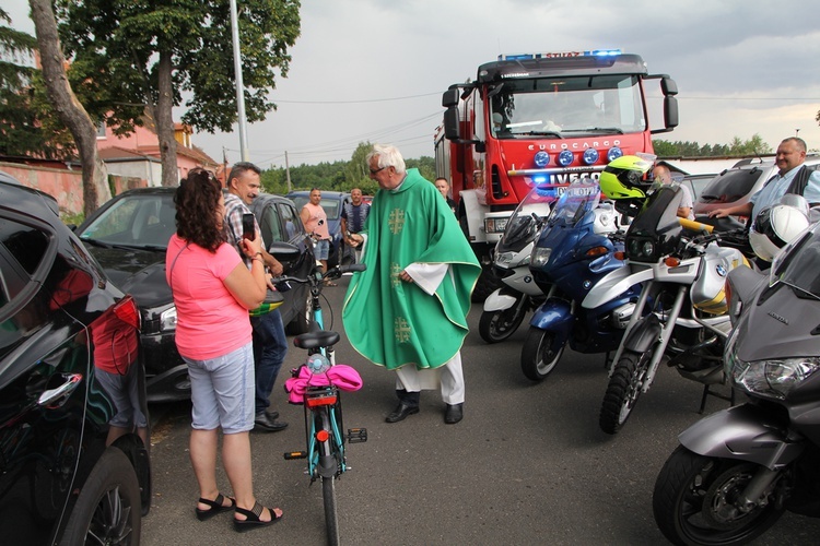 Motocykliści u św. Walentego w Lubiążu