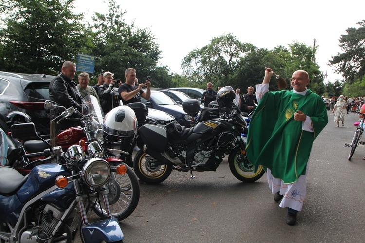 Motocykliści u św. Walentego w Lubiążu