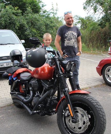 Motocykliści u św. Walentego w Lubiążu