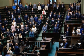 Sondaż: 41,5 proc. wyborców za poszerzeniem koalicji rządowej; najczęstszym wyborem - PSL-Kukiz15