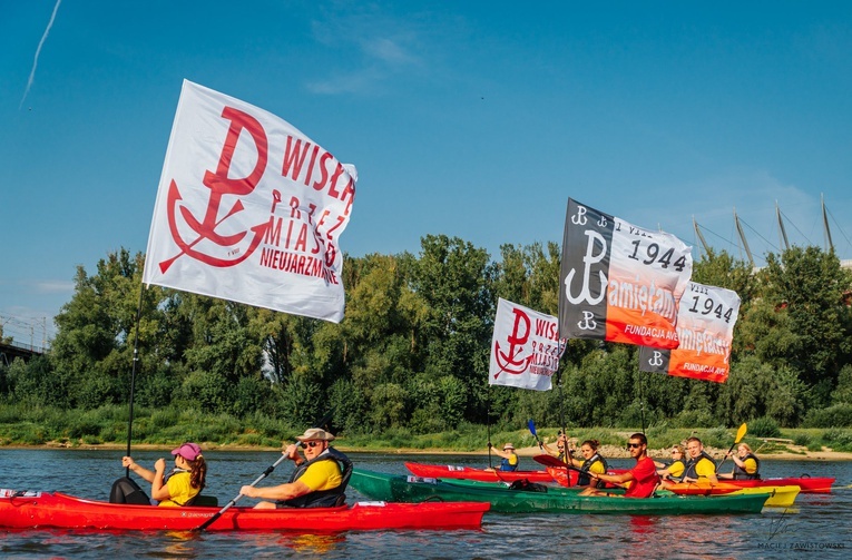 Spływy rozpoczną się na przystani WKW w Wawrze, a zakończą w Porcie Żerańskim