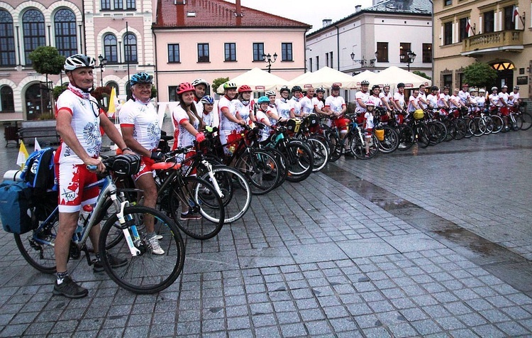 10. Wyprawa rowerowa "Rozkręć Wiarę" - z Żywca przez Polskę