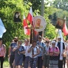 Pątnicy po nocnym marszu dotarli do Domu św. Faustyny 