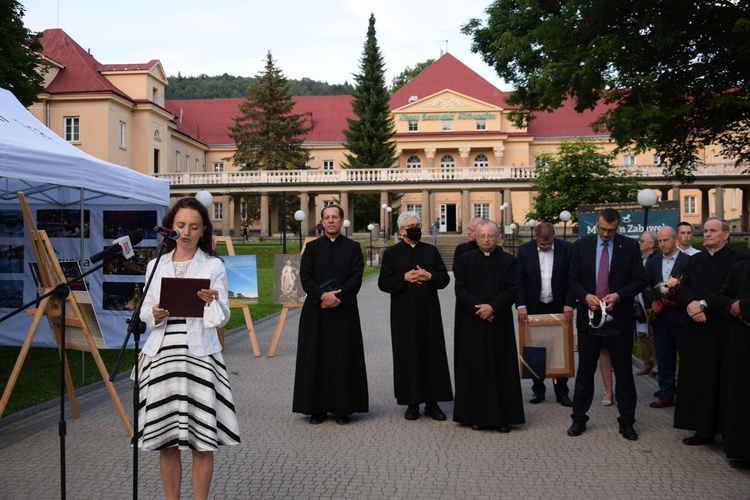 Rondo prymasa Wyszyńskiego w Krynicy Zdroju