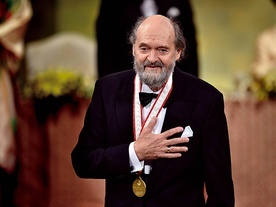 Estończyk Arvo Pärt zdobył wielkie uznanie na świecie dzięki komponowaniu muzyki inspirowanej swą religijnością.