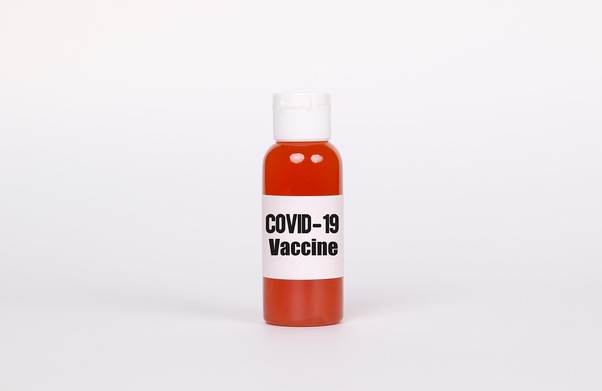 300 mln dawek przyszłej szczepionki na Covid-19. KE porozumiała się z Sanofi
