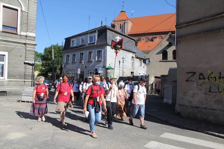 PPW 2020. Grupa 14. Pieszej Pielgrzymki Wrocławskiej już w drodze