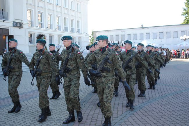 Stalowa Wola. IX Rajd Honoru