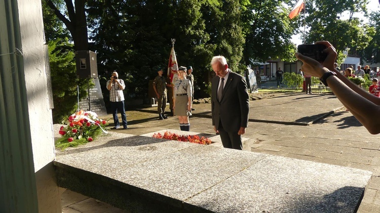 W Tarnobrzegu pamietają o powstaniu